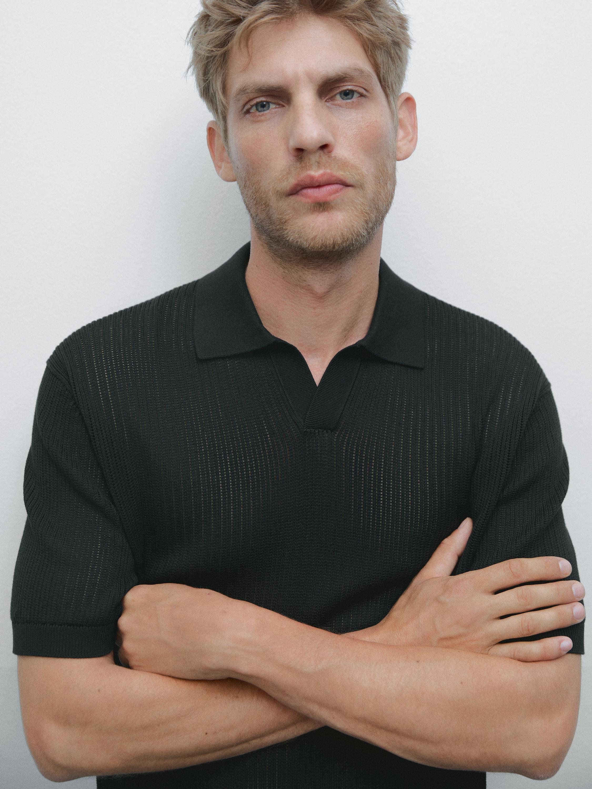 Cutwork V-neck polo shirt